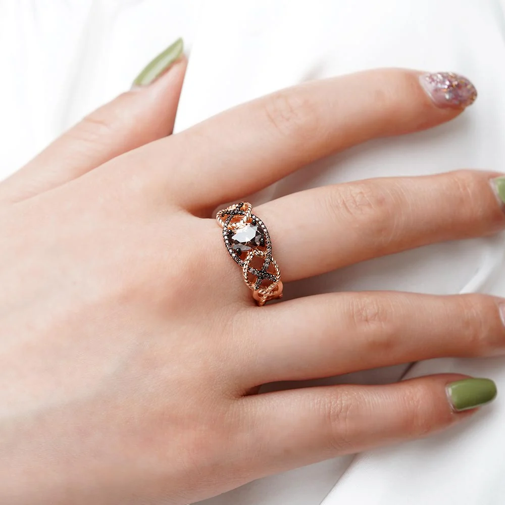Bague Anneau Infini Torsadé Café Saphirs - Image 6